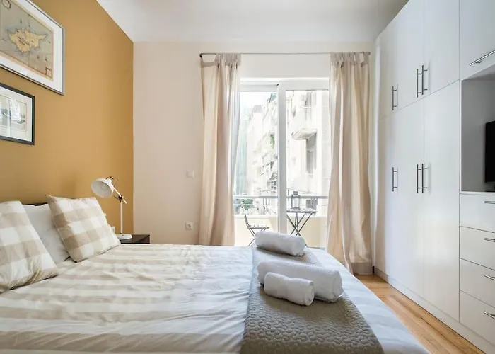 Athena\'S Nest- *Best Location* A/C +Heat!